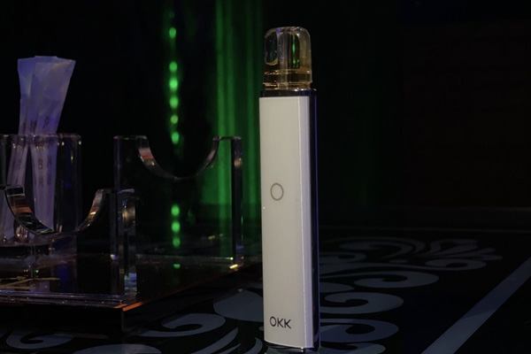 電子煙奶茶杯怎么樣(奶茶杯電子煙一吸就是煙油)