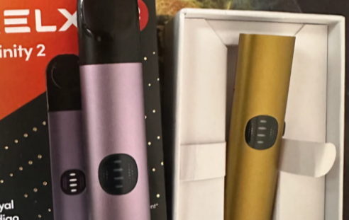 悅刻四代一吸就閃紅燈吸不到煙怎么回事？