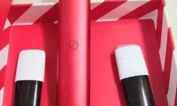 小野V1跟悅刻通用么？