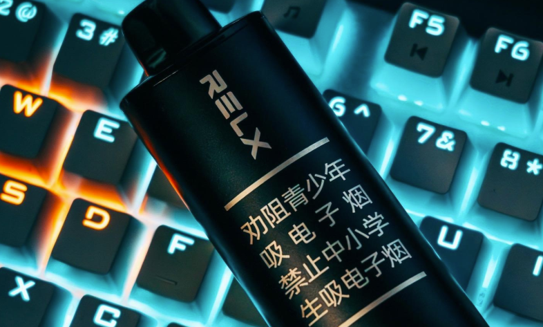 悅刻大千怎么綁定到手機上？