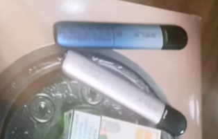 悅刻四代怎么拆開？