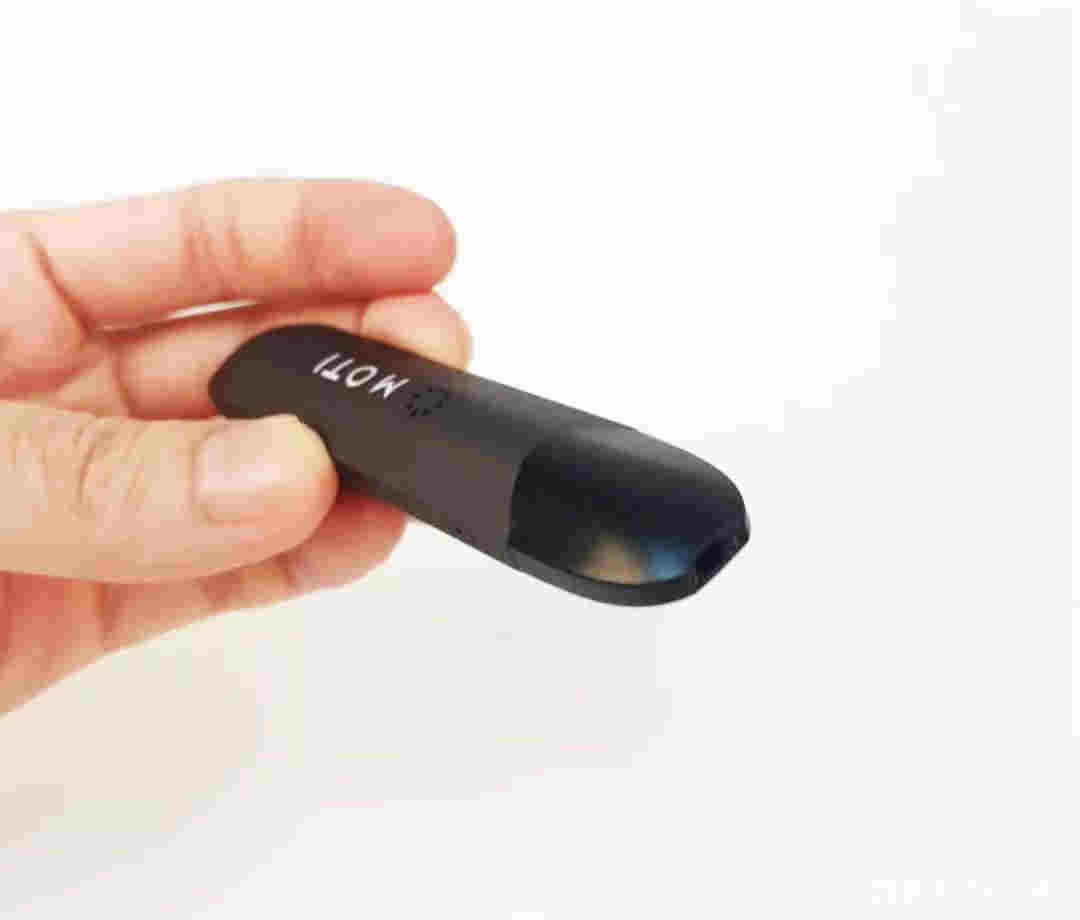 “新一代智能電子煙MOTI S”諜照曝光 很shape！