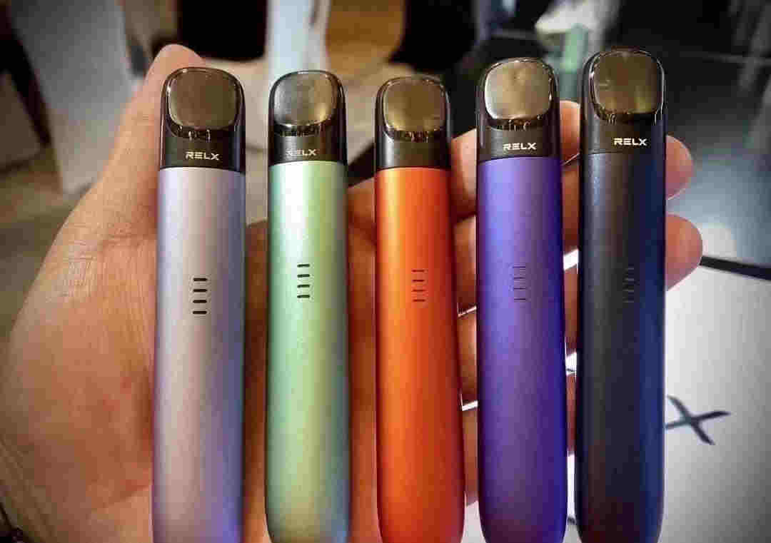 這電子煙比真煙過癮！小巧精致還不嗆，抽完直接換煙彈