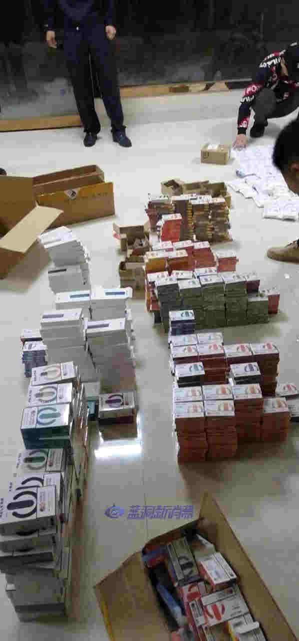 電子煙微商售假悅刻案告破：半個月銷售額60余萬元，4人被抓 