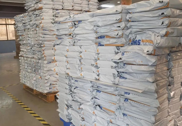 徠米借勢新規向全國3萬家電子煙專賣店空投數千萬級產品禮包，加速零售端集合化拓展